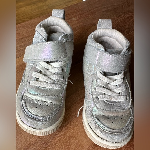 Zara Other - Zara Iridescent Toddler Hi Top Sneakers size 6.5